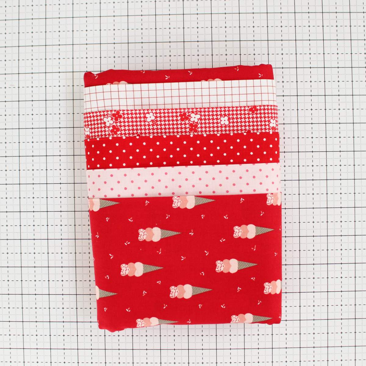 Be Mine Valentine Fabric Bundle