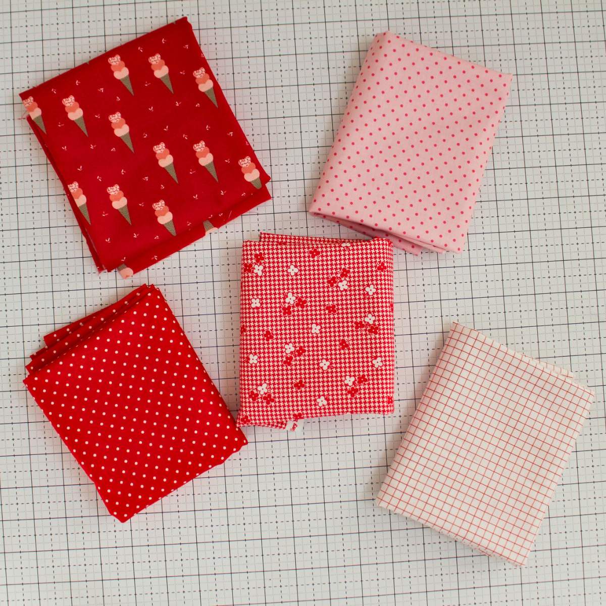 Be Mine Valentine Fabric Bundle