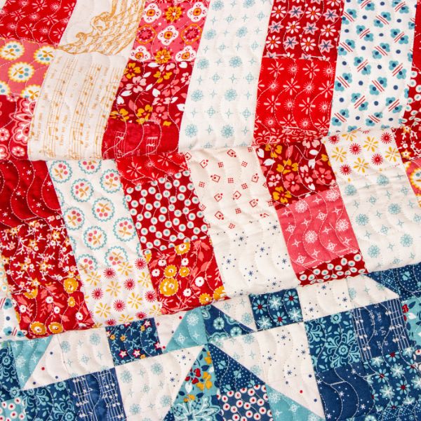 Americana Oh Beautiful Flag Runner & Amber Waves Mini Quilt Kit