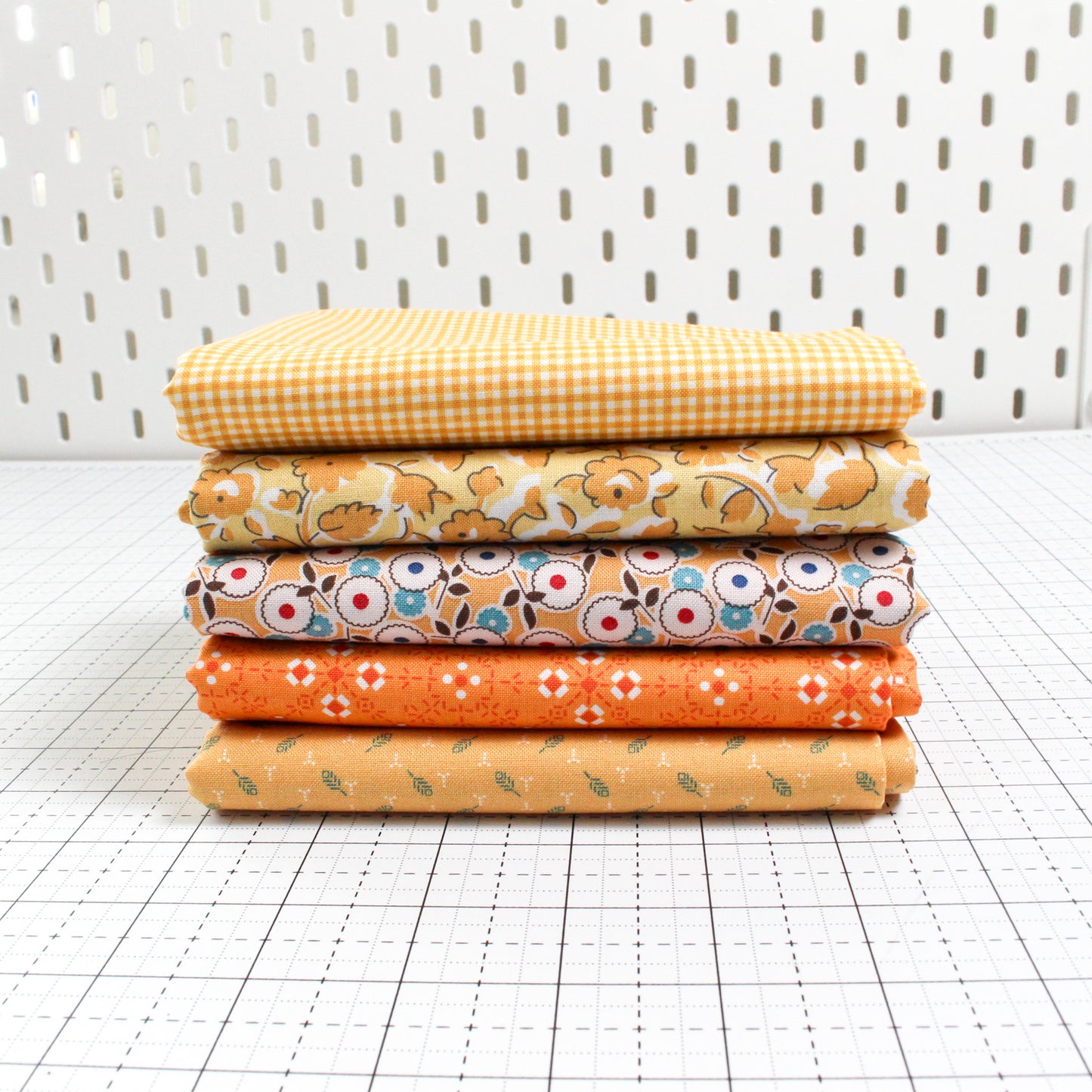 Lori Holt Color Bundle - Marigold