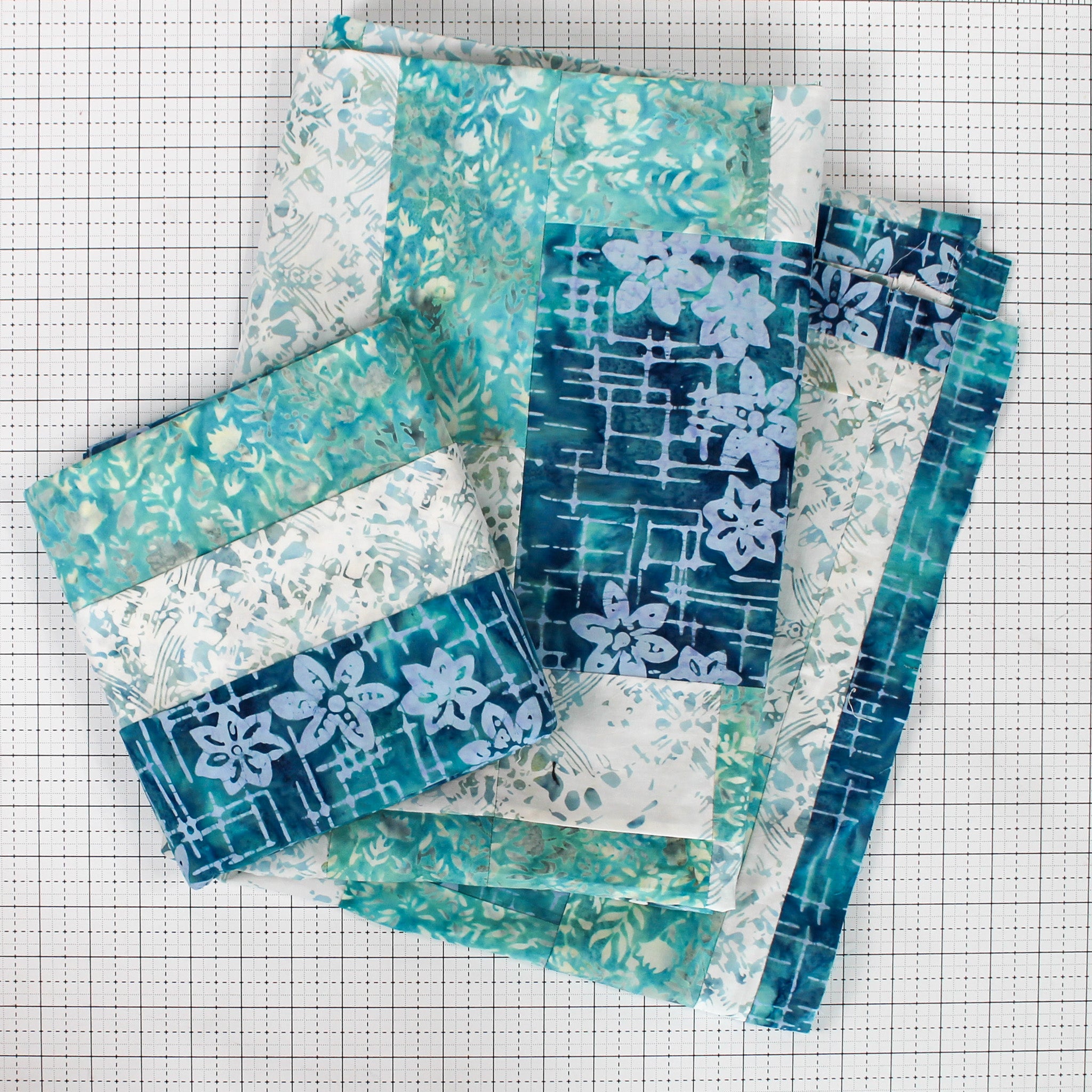 3-Yard Quilt Batik Bundle - Seafoam Splash