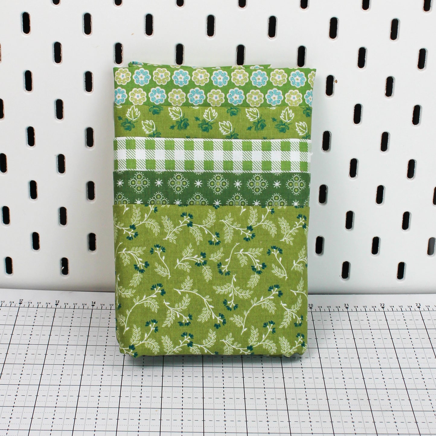 Lori Holt Color Bundle - Green