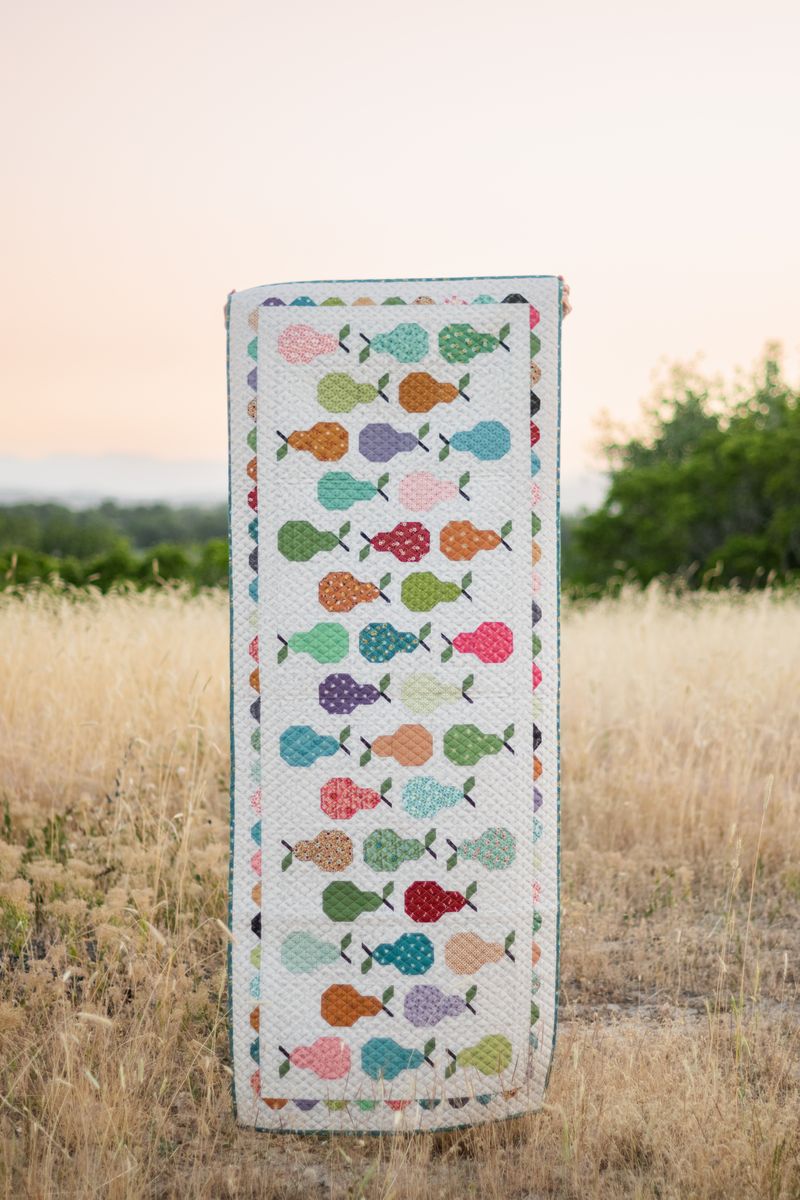Pretty Pears Runner Kit
